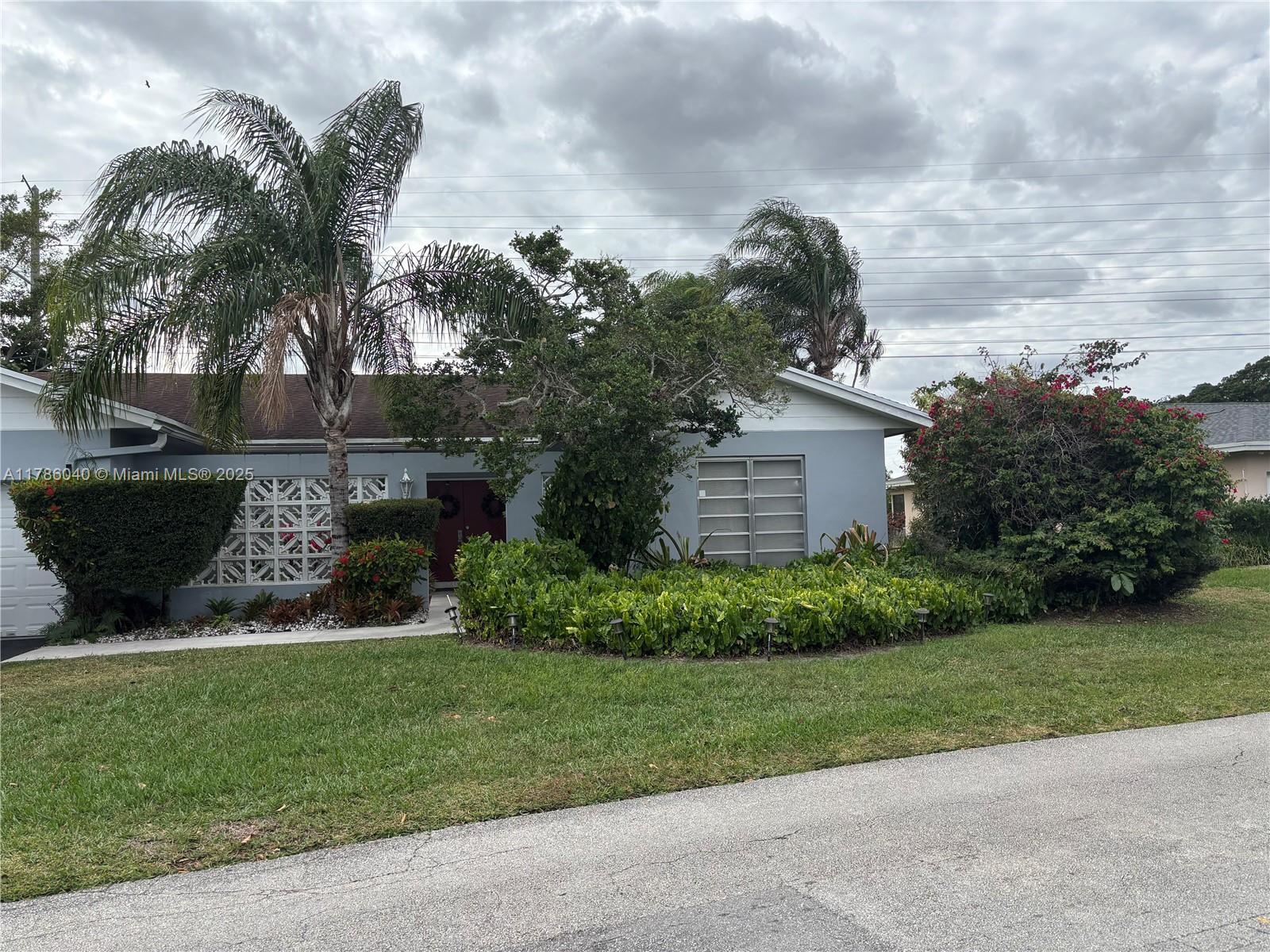 Rental Property at 4609 Bayberry Ln 4609, Tamarac, Broward County, Florida - Bedrooms: 4 
Bathrooms: 2  - $4,250 MO.