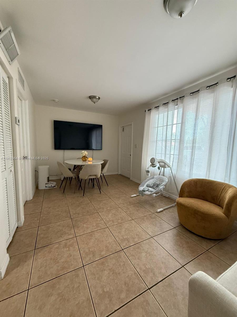 13 S Royal Poinciana Blvd 7