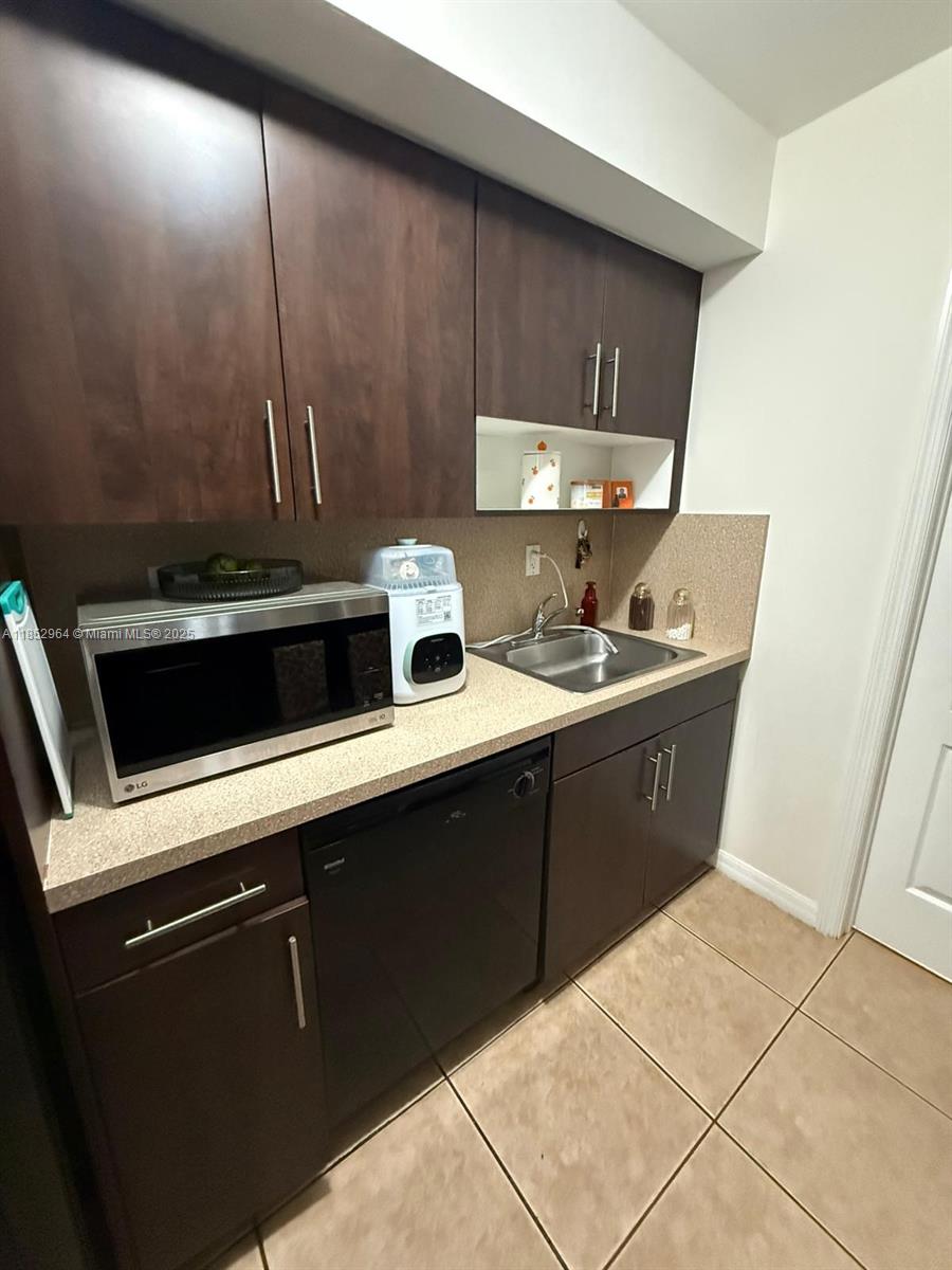 13 S Royal Poinciana Blvd 7