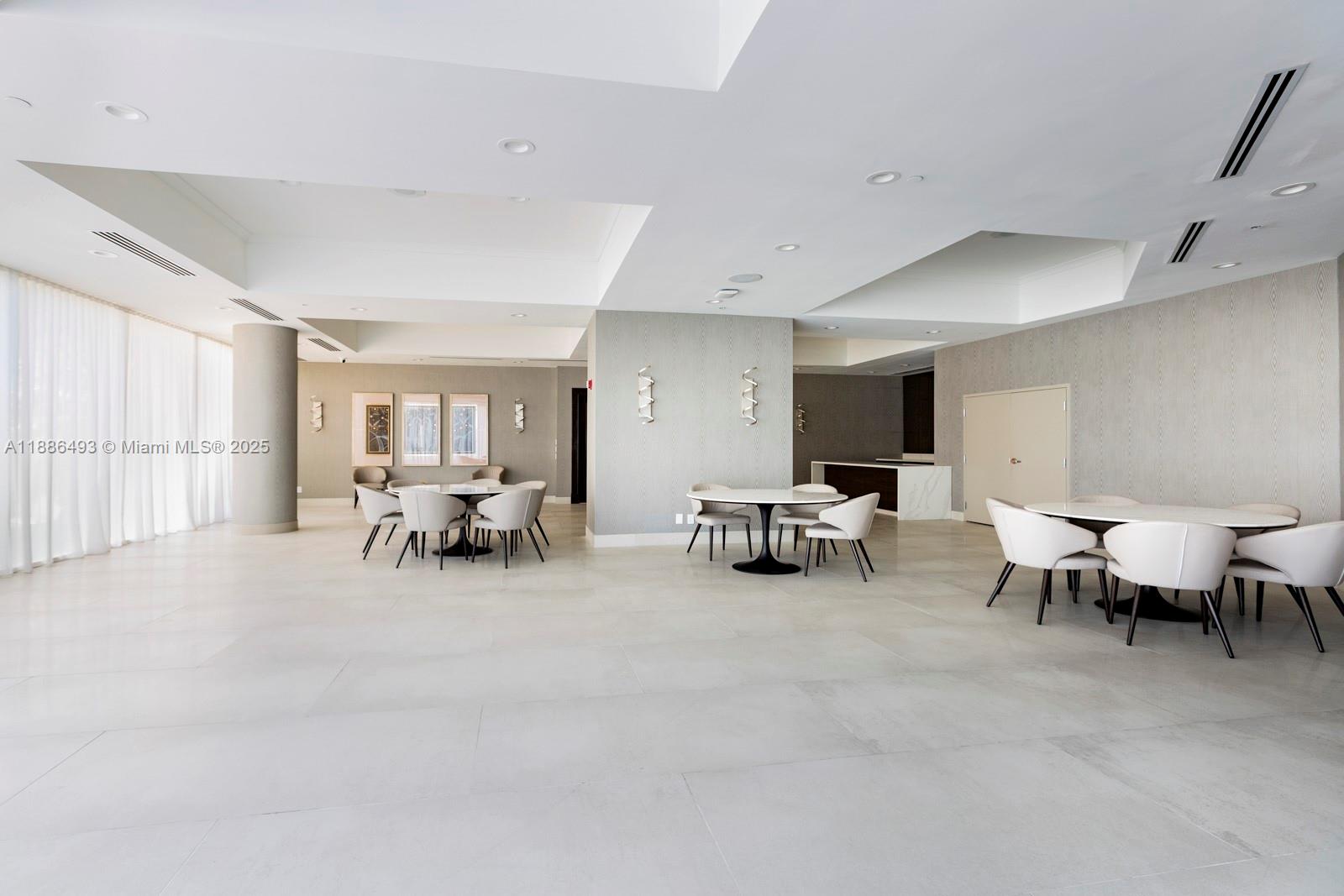 OCEANIA IV CONDO - Residential