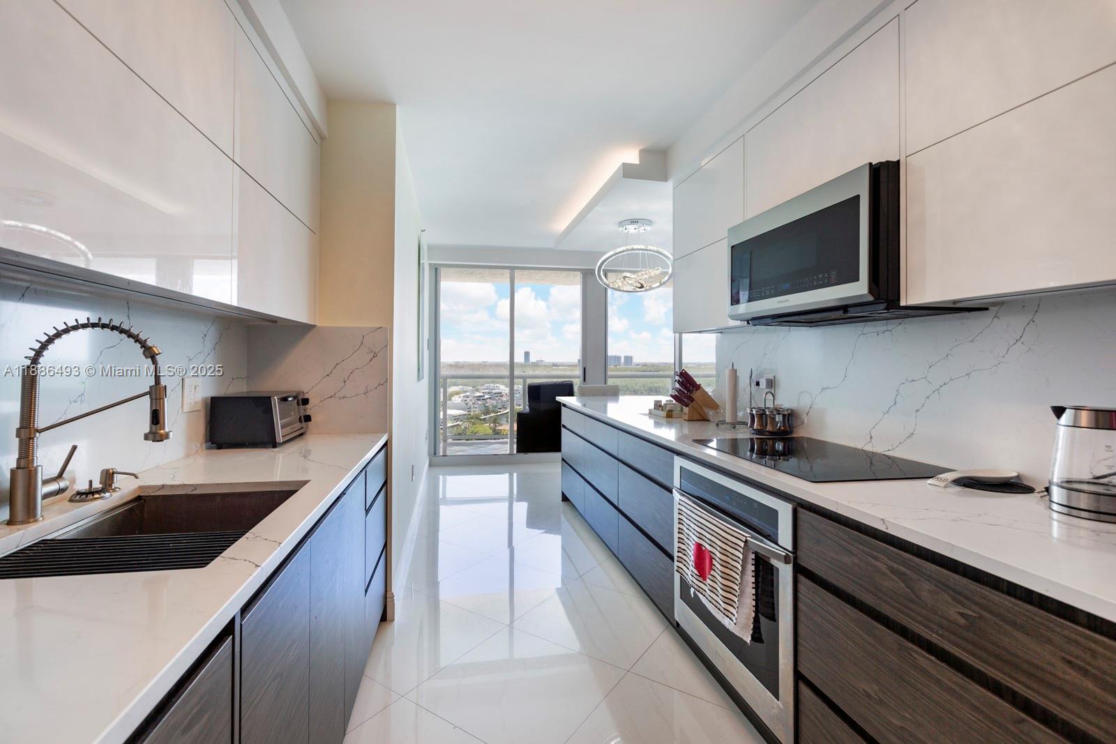 OCEANIA IV CONDO - Residential