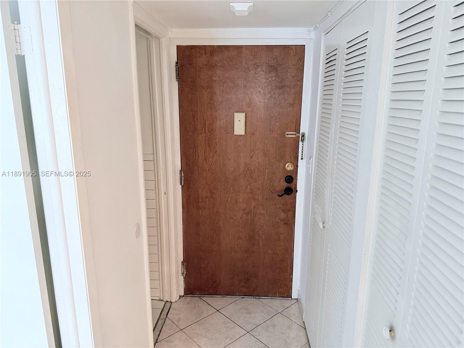 4101 Indian Creek Dr 301