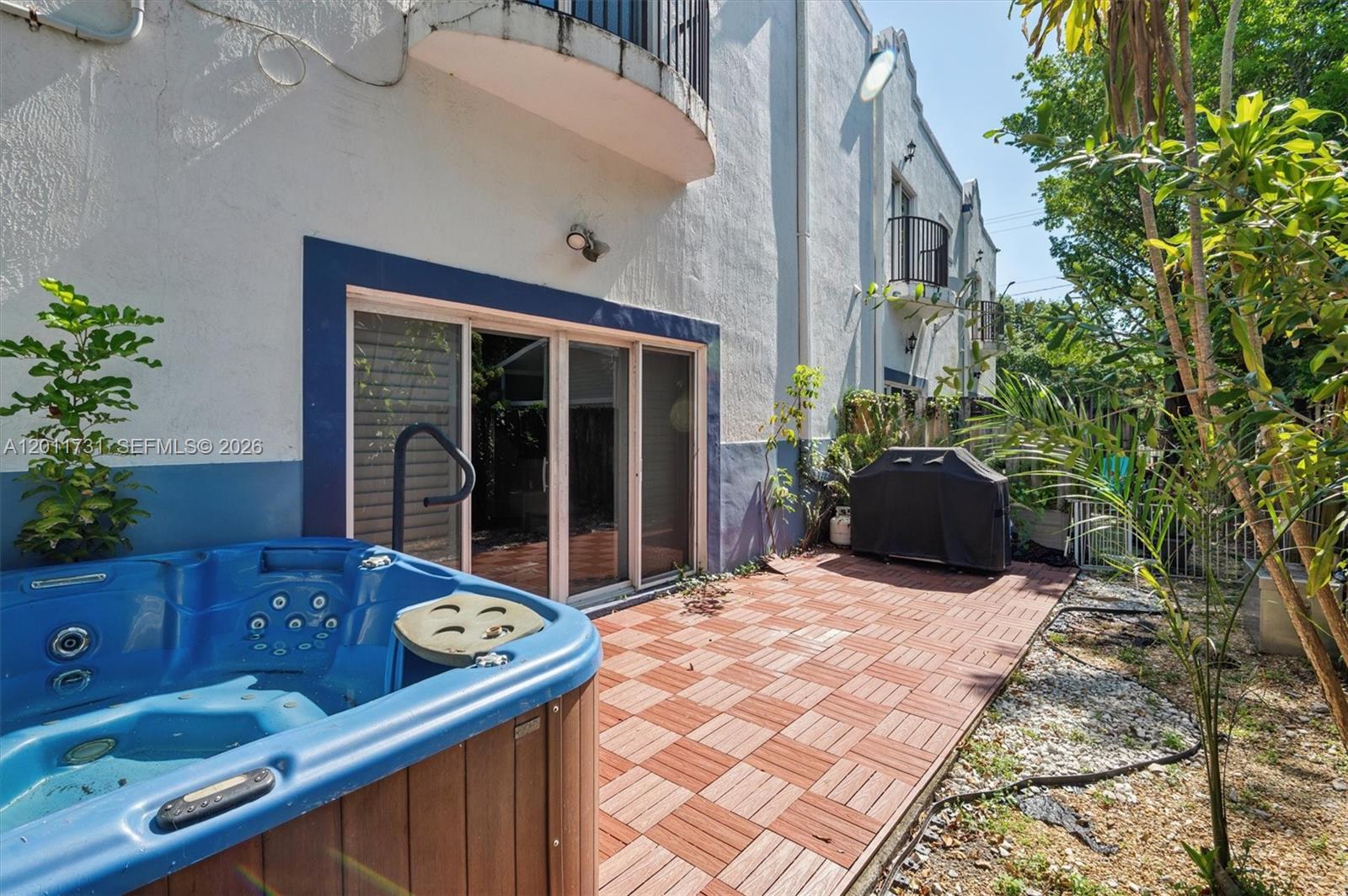 Edgewood Townhomes - Residential