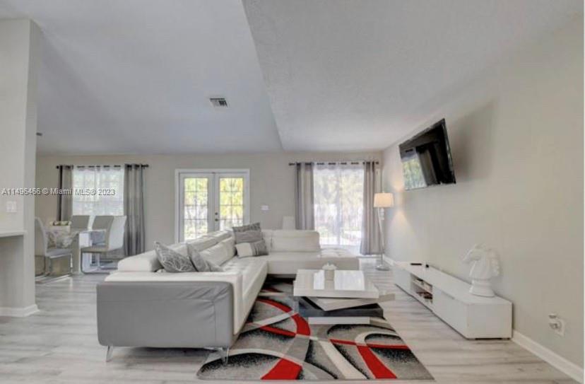 Rental Property at 1084 Raintree Ln, Wellington, Palm Beach County, Florida - Bedrooms: 4 
Bathrooms: 3  - $4,800 MO.