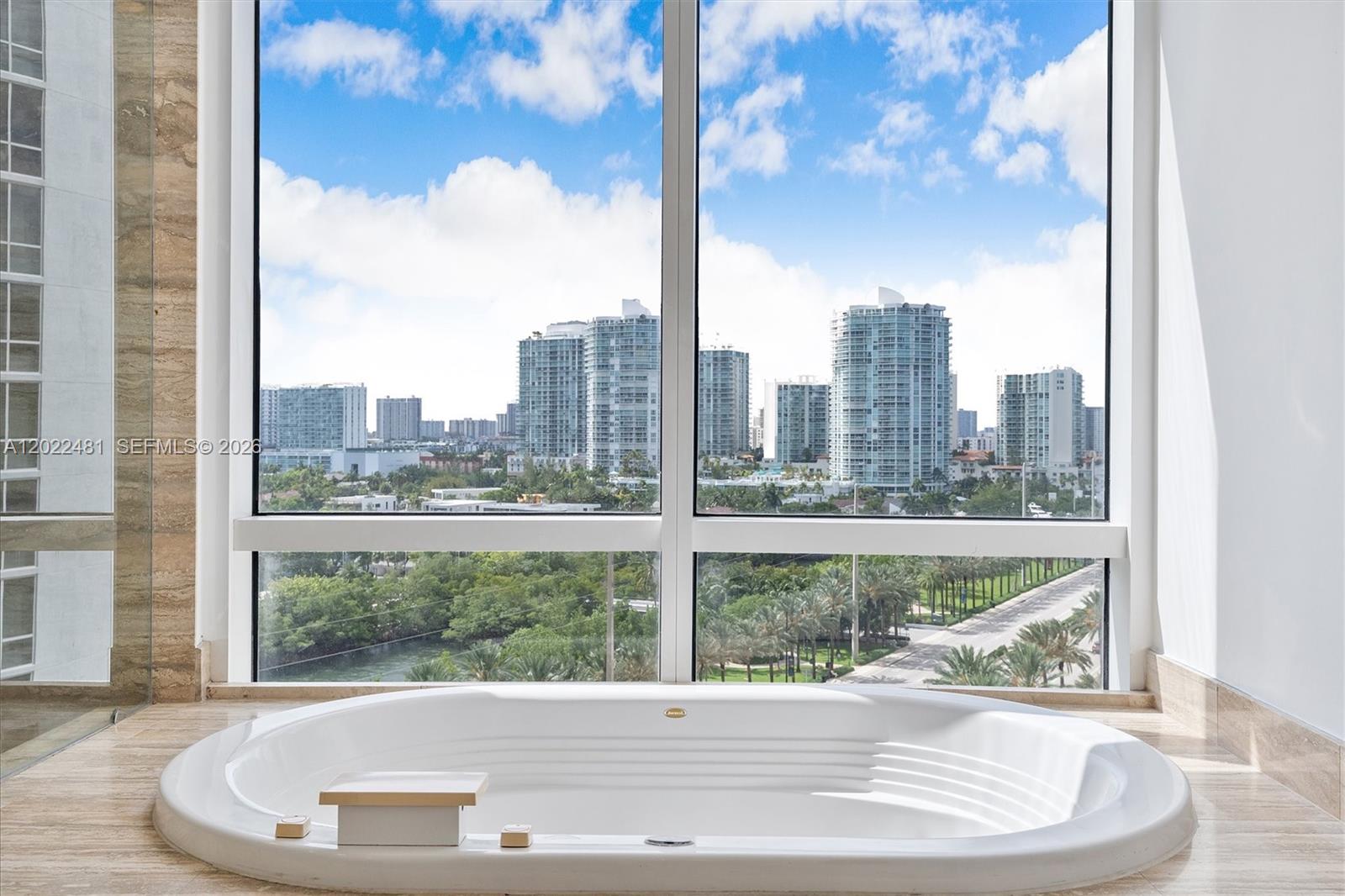 TDR TOWER II CONDO - Residential