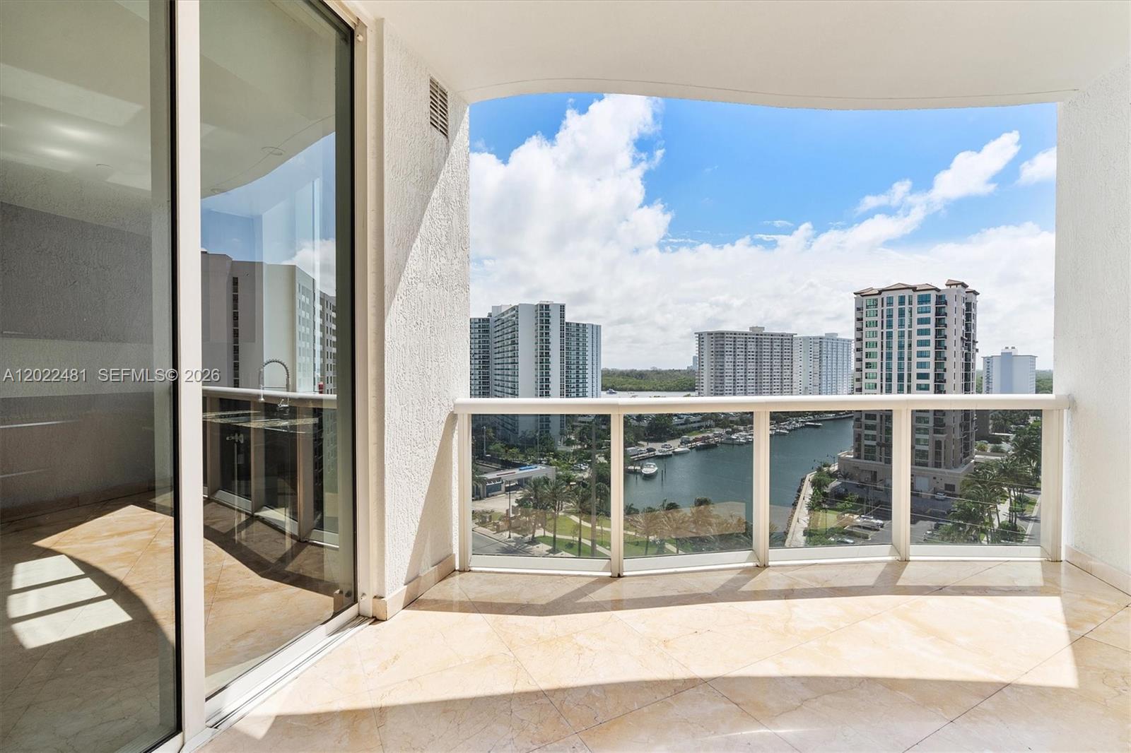 TDR TOWER II CONDO - Residential