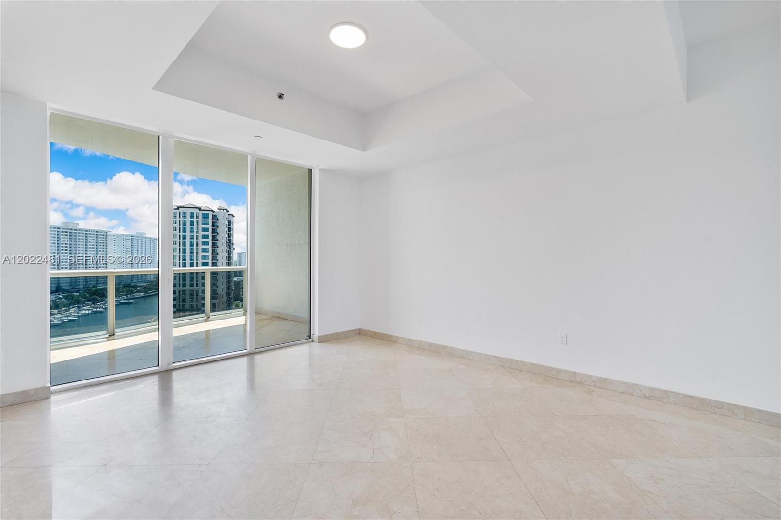 TDR TOWER II CONDO - Residential