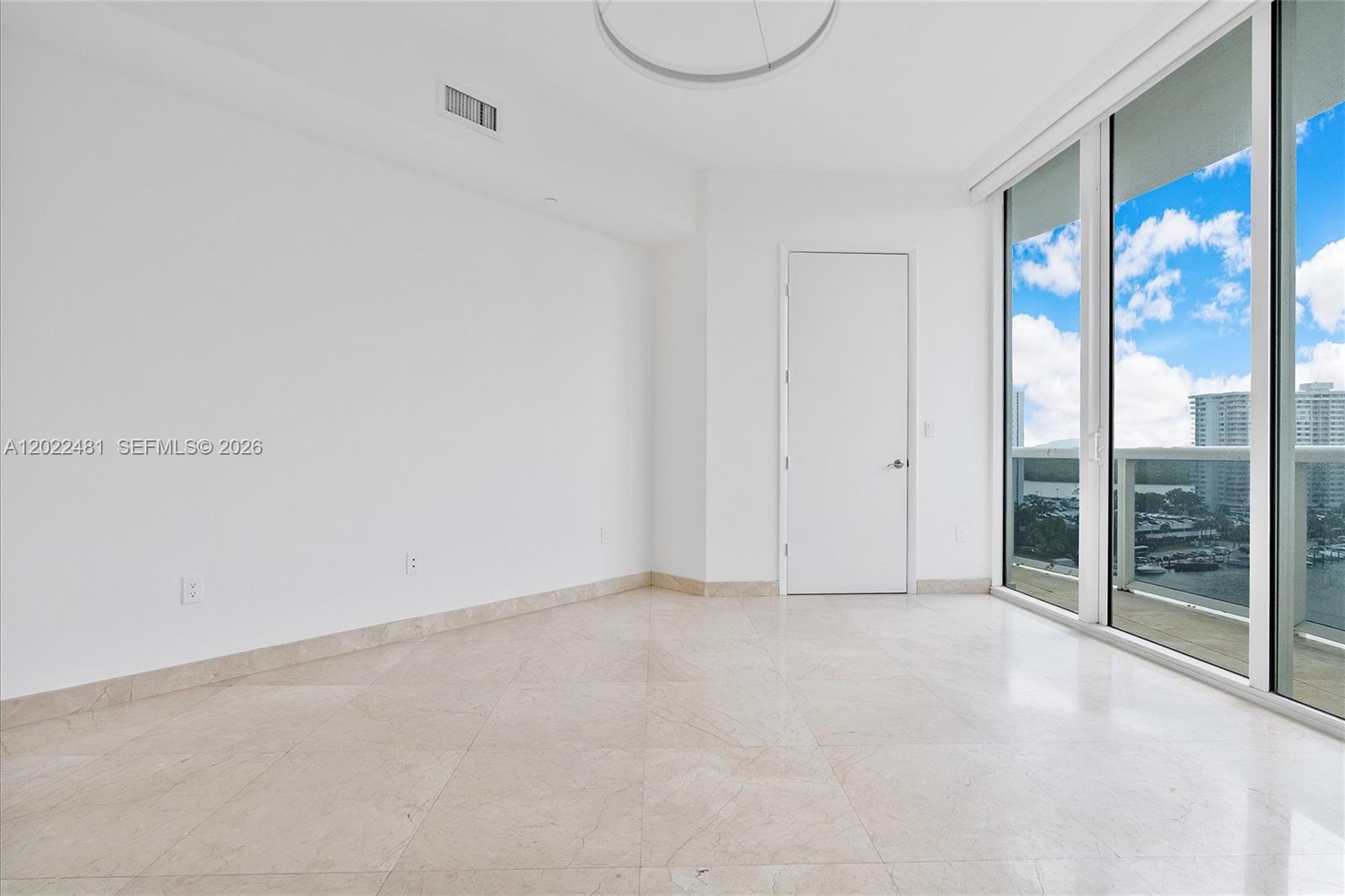 TDR TOWER II CONDO - Residential