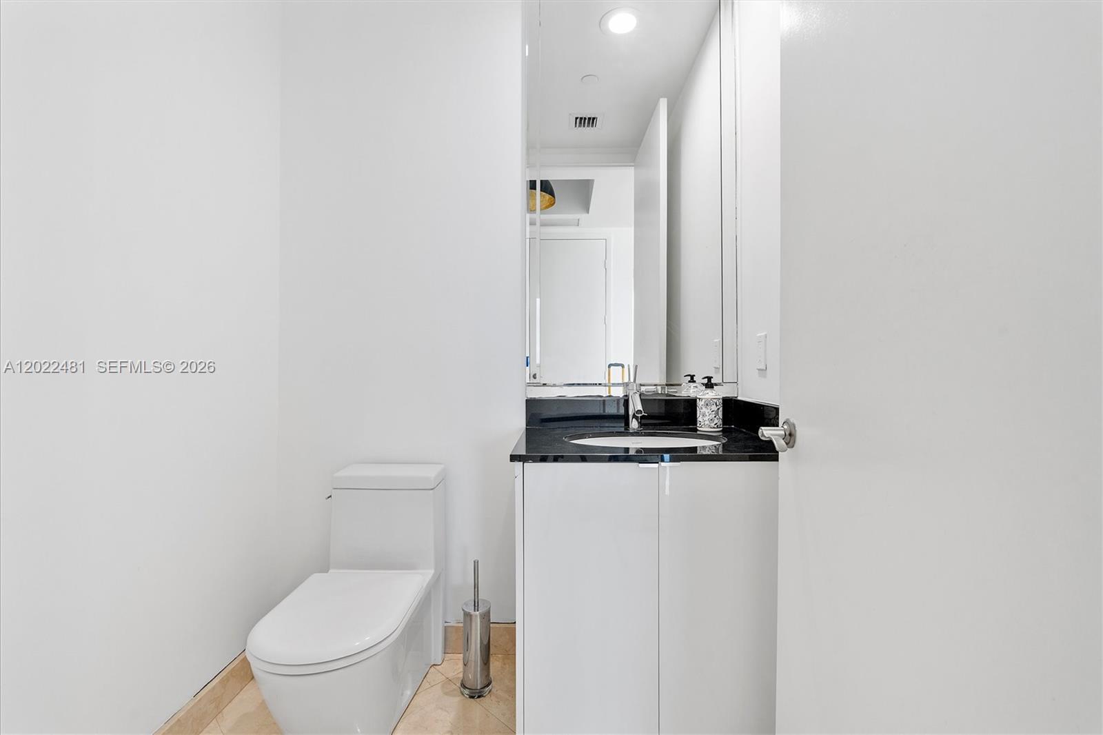 TDR TOWER II CONDO - Residential