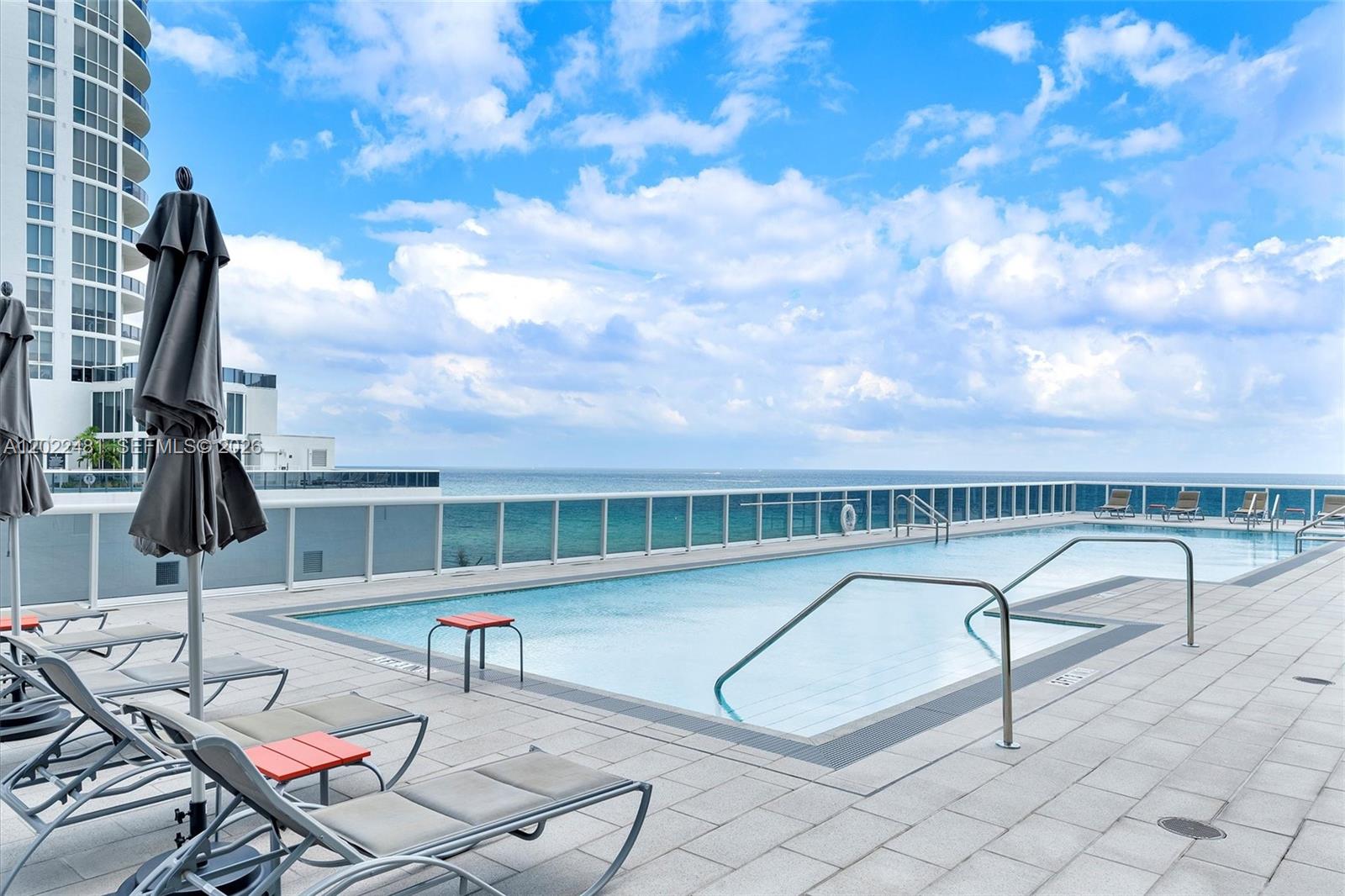TDR TOWER II CONDO - Residential