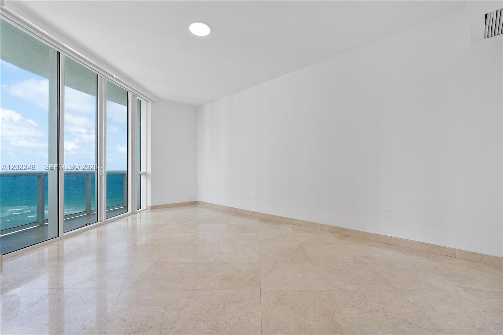 TDR TOWER II CONDO - Residential