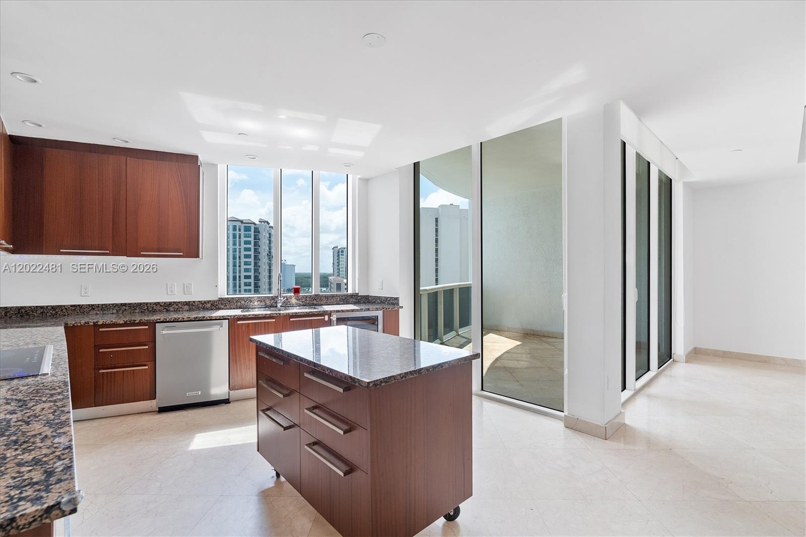 TDR TOWER II CONDO - Residential