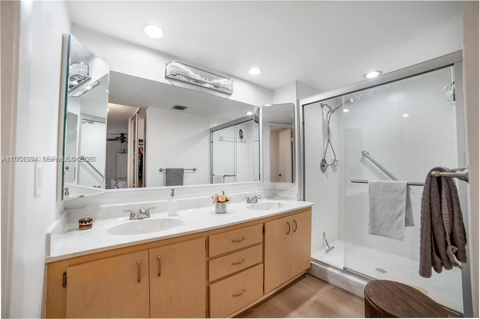 PINE ISLAND RIDGE SECTION - Residential