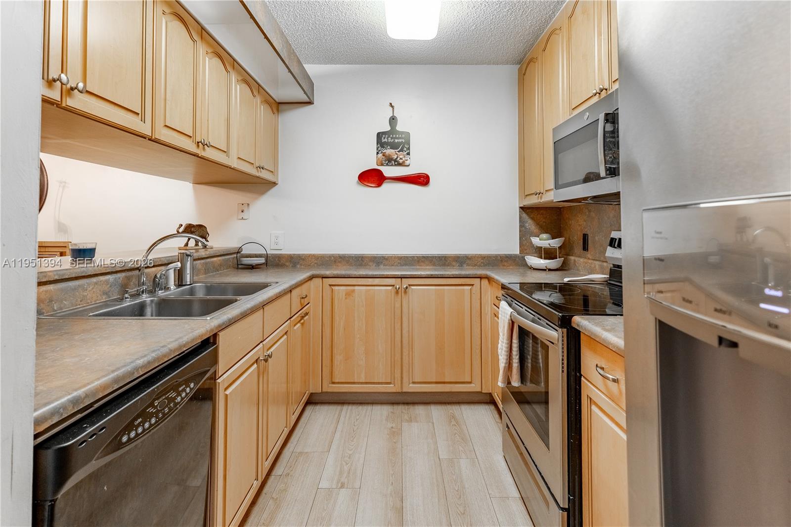 PINE ISLAND RIDGE SECTION - Residential