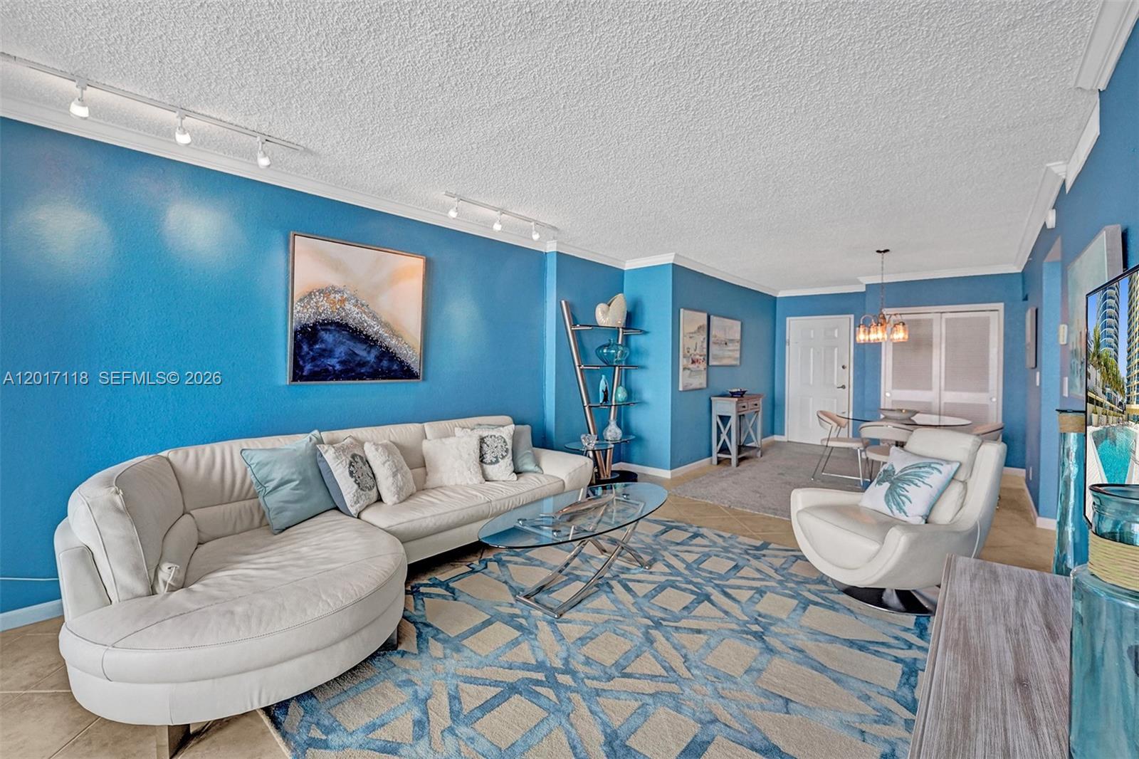 WAVE CONDO - Residential Lease