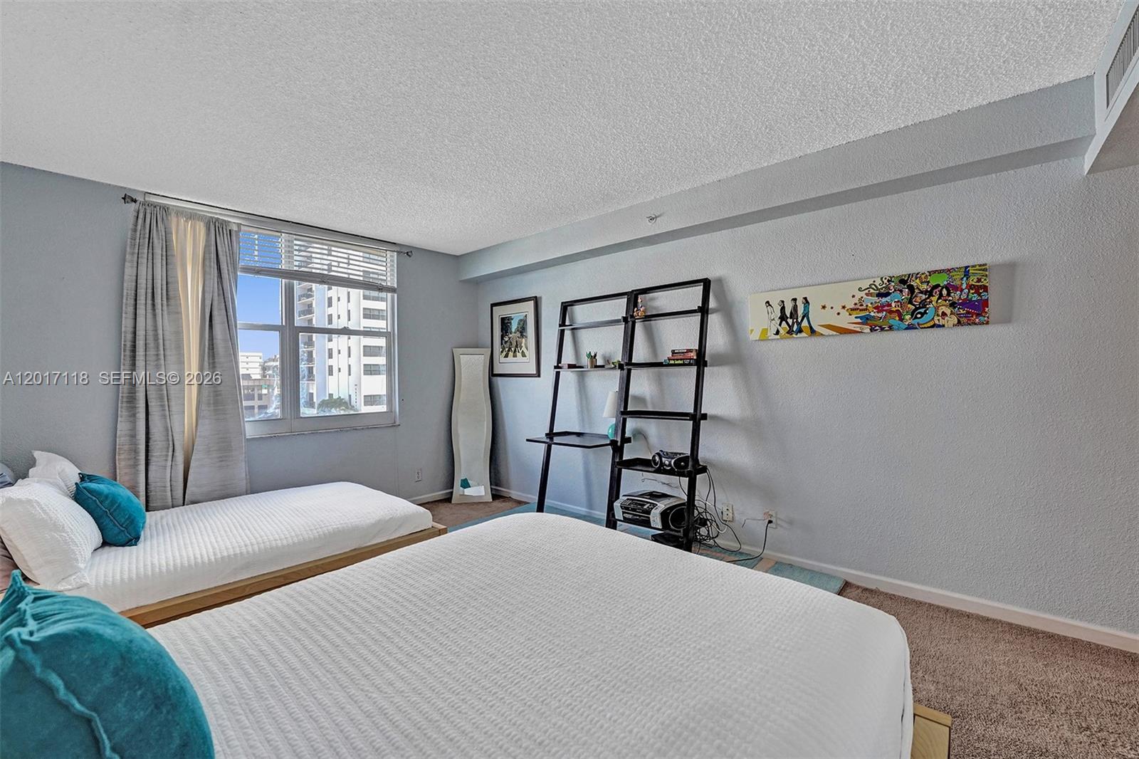 WAVE CONDO - Residential Lease
