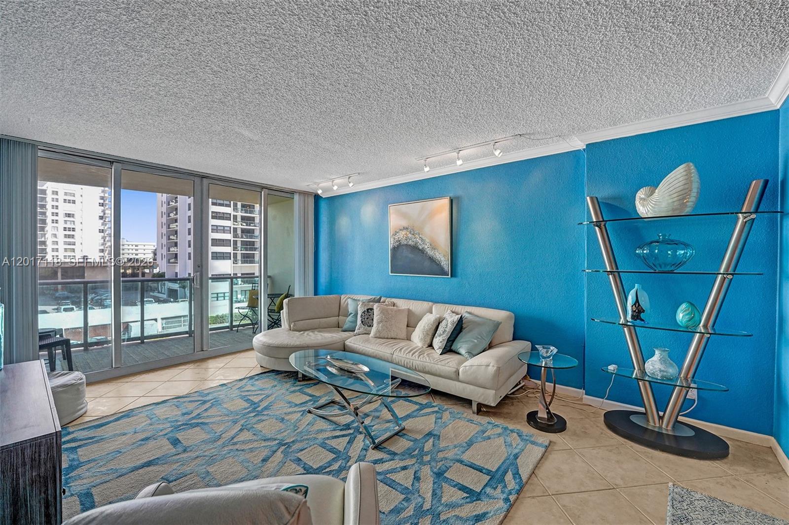 WAVE CONDO - Residential Lease