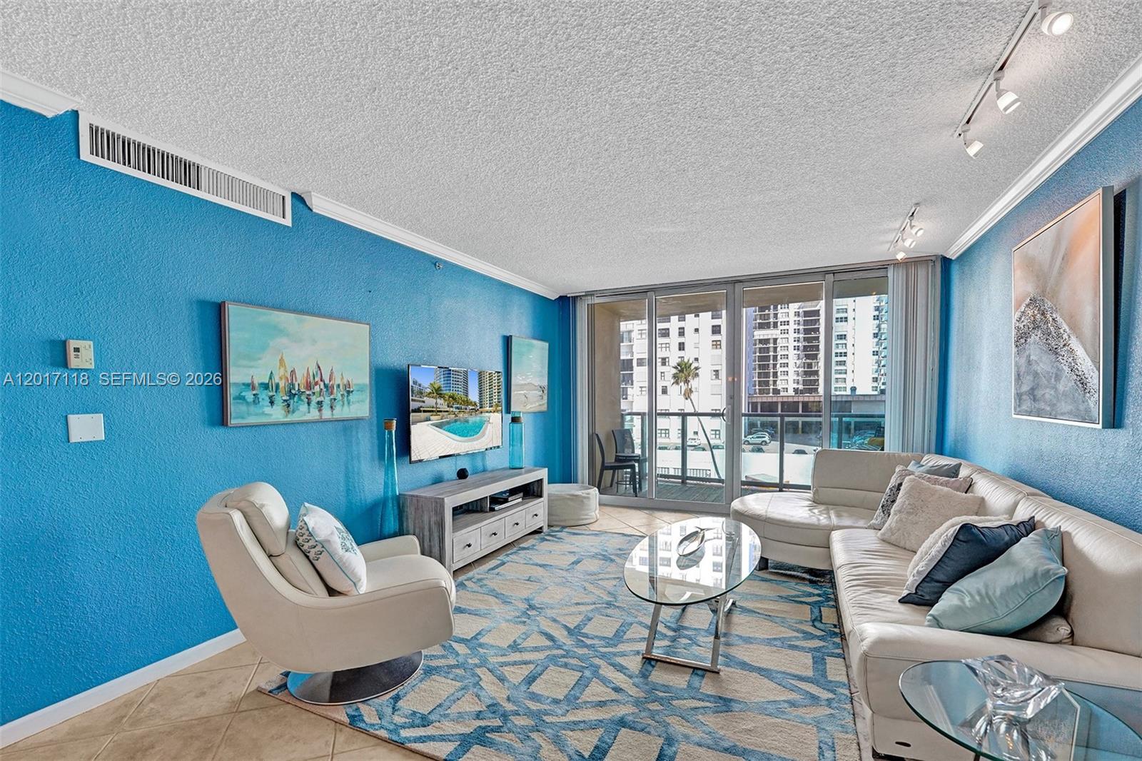 WAVE CONDO - Residential Lease