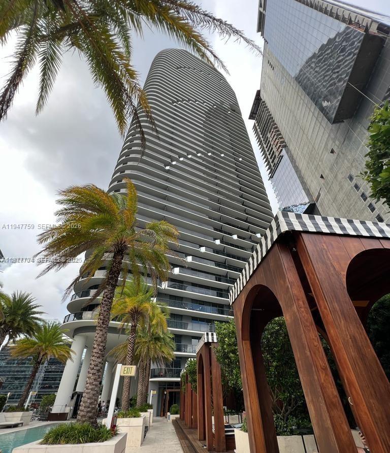 801 SMA RESIDENCES CONDO - Residential Lease
