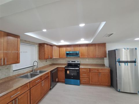 5100 SW 90th Ave 208 Cooper City FL 33328