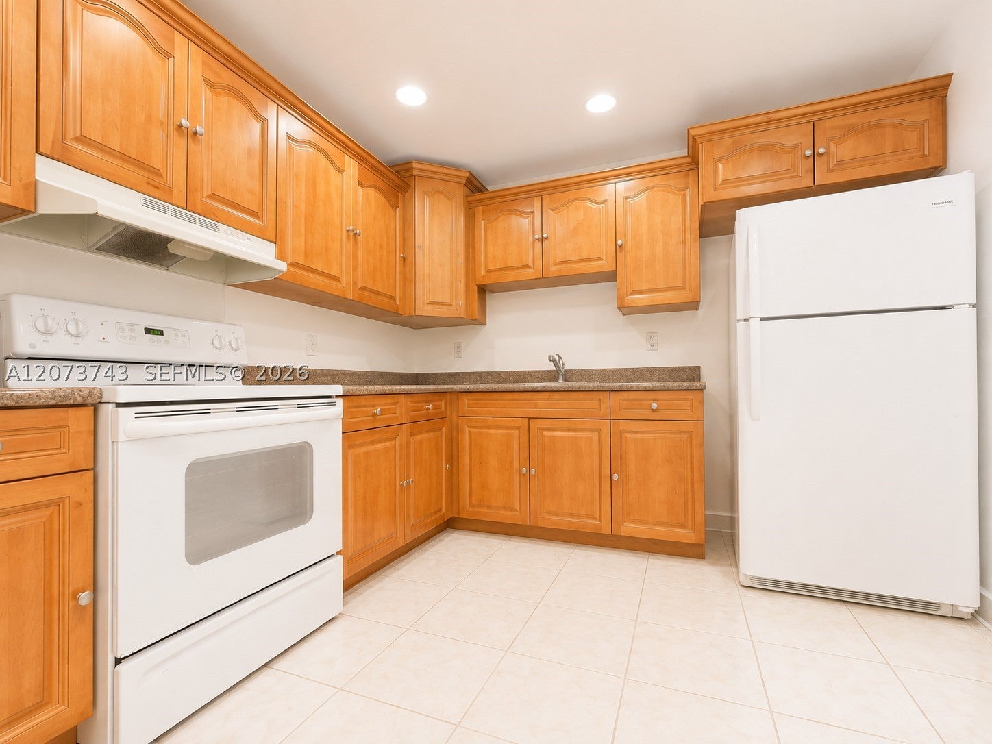 724 NE 4th St 5