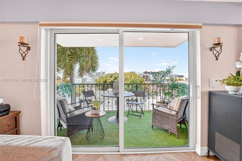 Tiny photo for 1455 West Ave #501, Miami Beach, FL 33139 (MLS # A12011744)