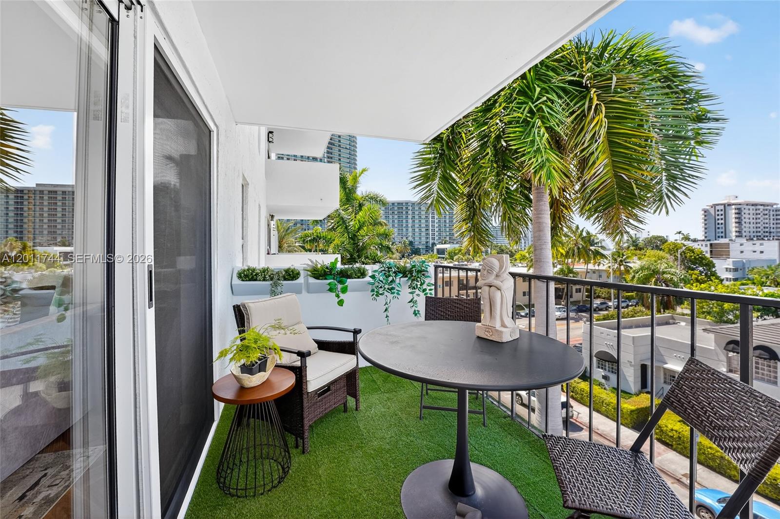 BAYSHORE TERRACE CONDO - Residential