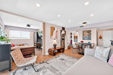Tiny photo for 1455 West Ave #501, Miami Beach, FL 33139 (MLS # A12011744)