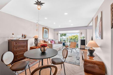 Tiny photo for 1455 West Ave #501, Miami Beach, FL 33139 (MLS # A12011744)