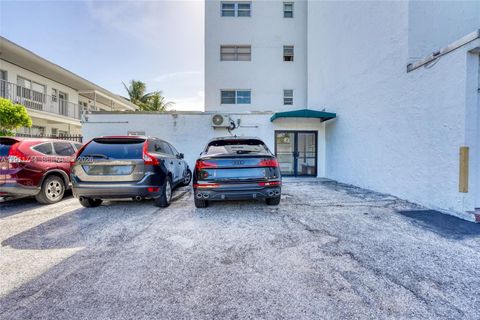Tiny photo for 1455 West Ave #501, Miami Beach, FL 33139 (MLS # A12011744)