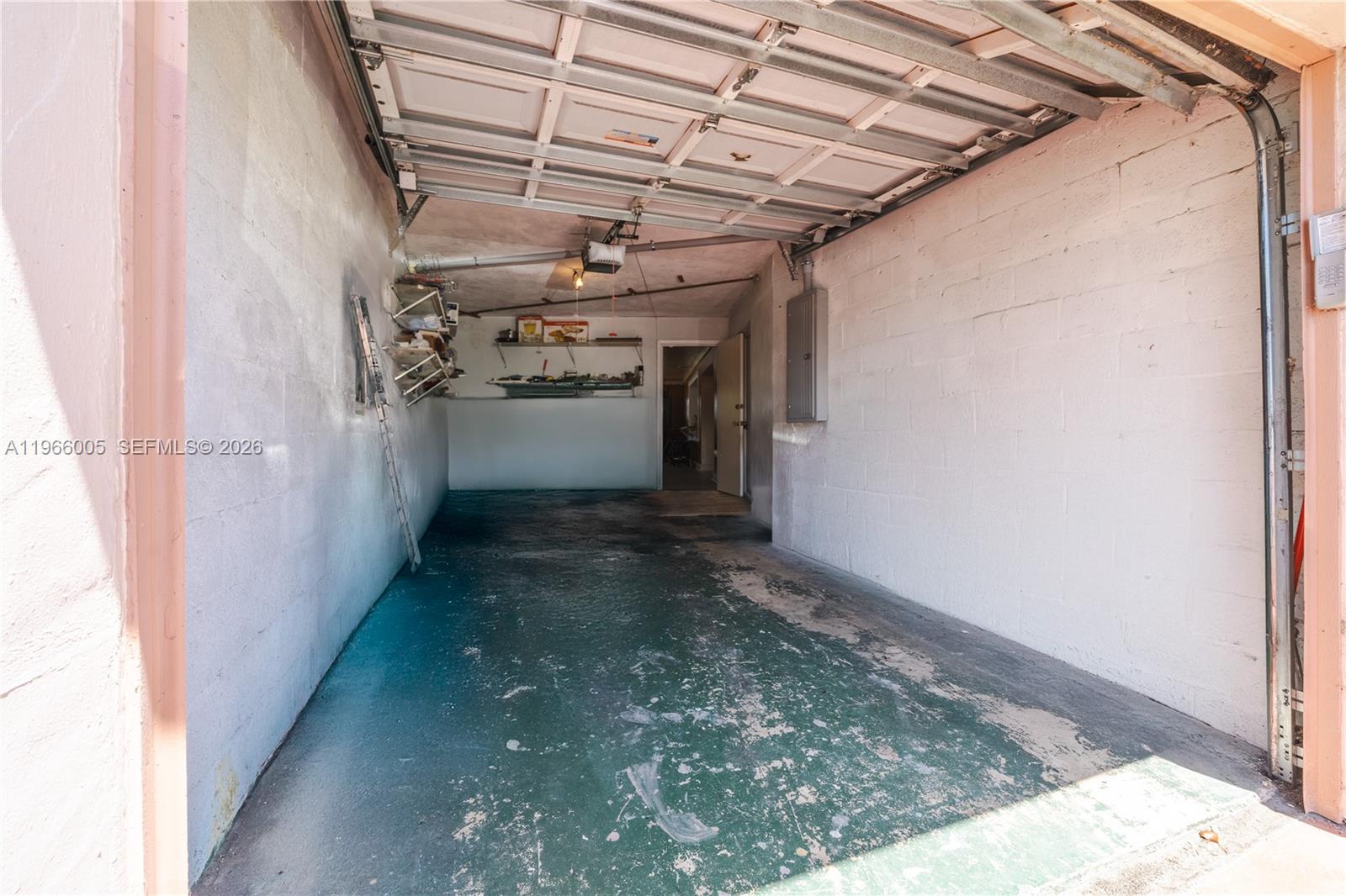 LAKEWOOD ESTS - Residential