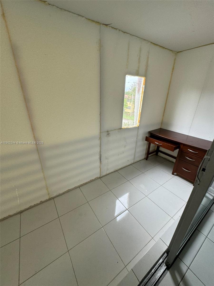 BISC LAKE GARDENS CONDO N - Residential