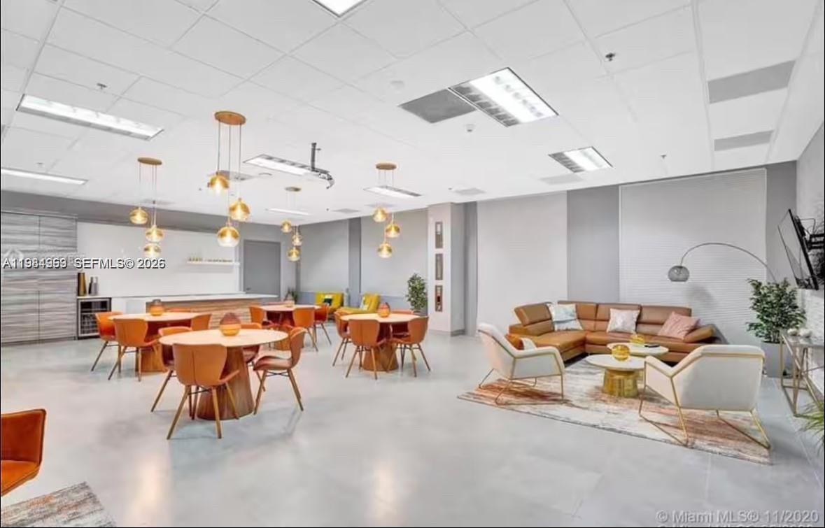 THE CLUB AT BRICKELL BAY - Residential