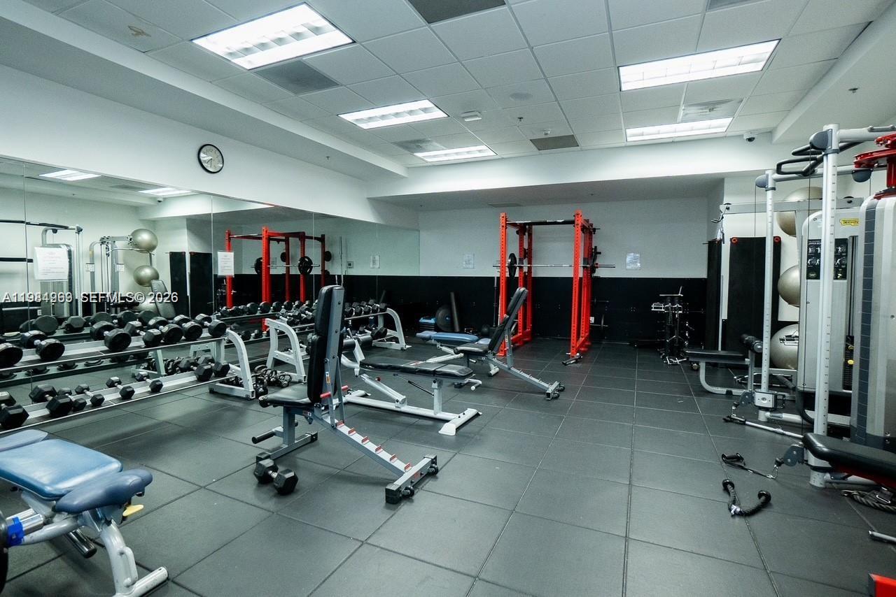 THE CLUB AT BRICKELL BAY - Residential