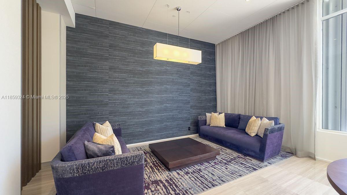 ARLEN HOUSE EAST CONDO - Residential