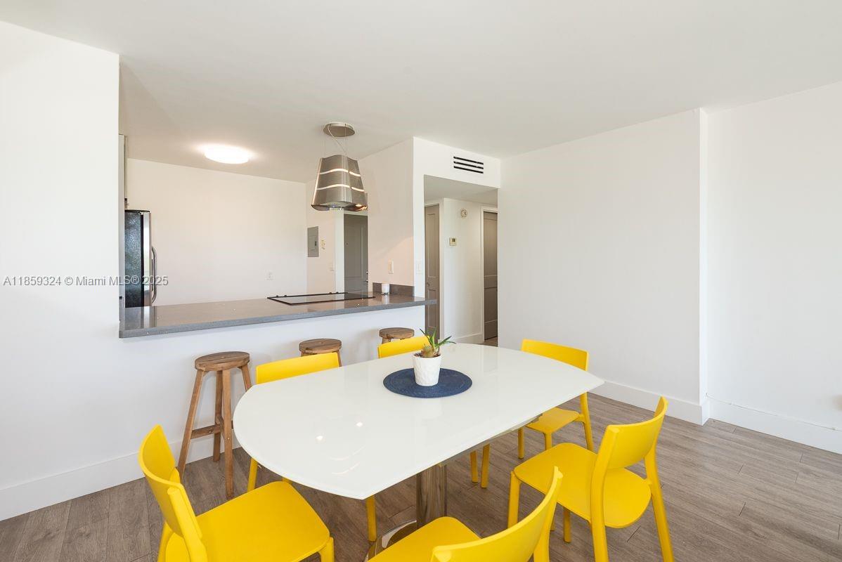 ARLEN HOUSE EAST CONDO - Residential