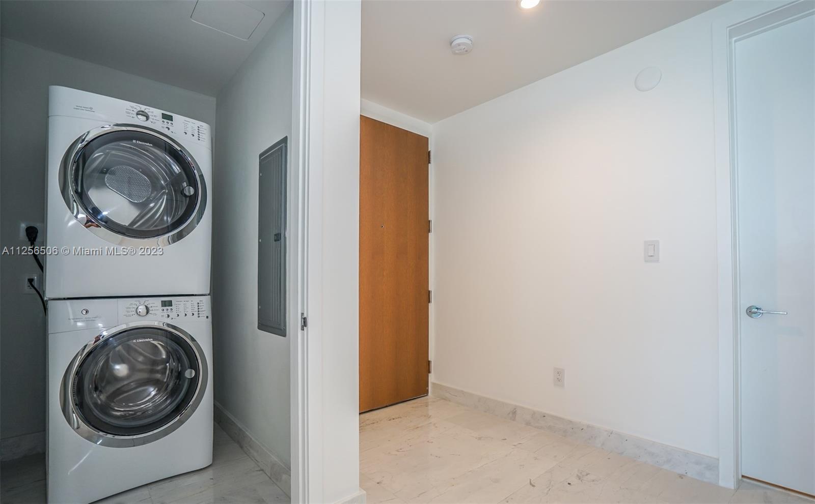 OCEANA BAL HARBOUR - Residential