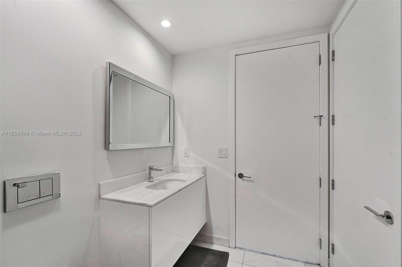 OCEANA BAL HARBOUR - Residential