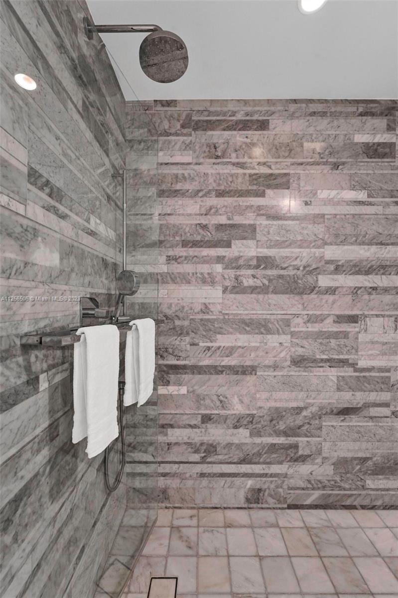 OCEANA BAL HARBOUR - Residential