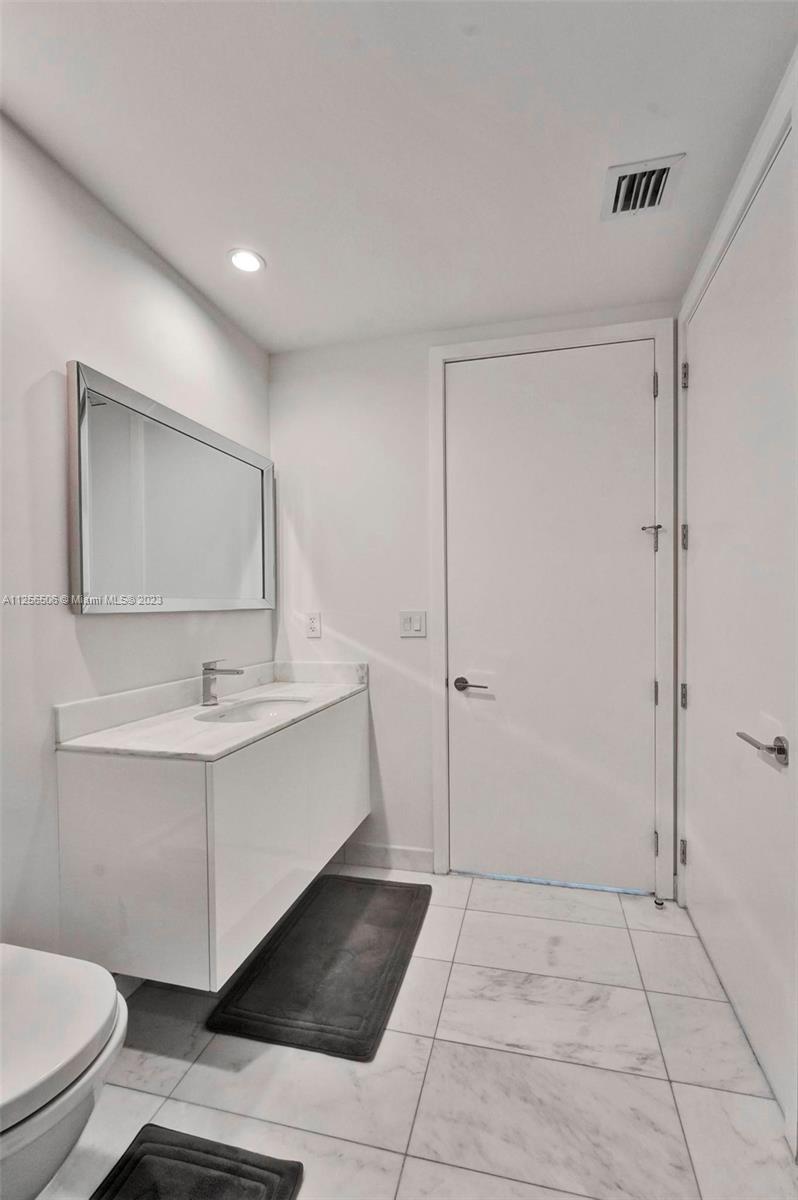 OCEANA BAL HARBOUR - Residential