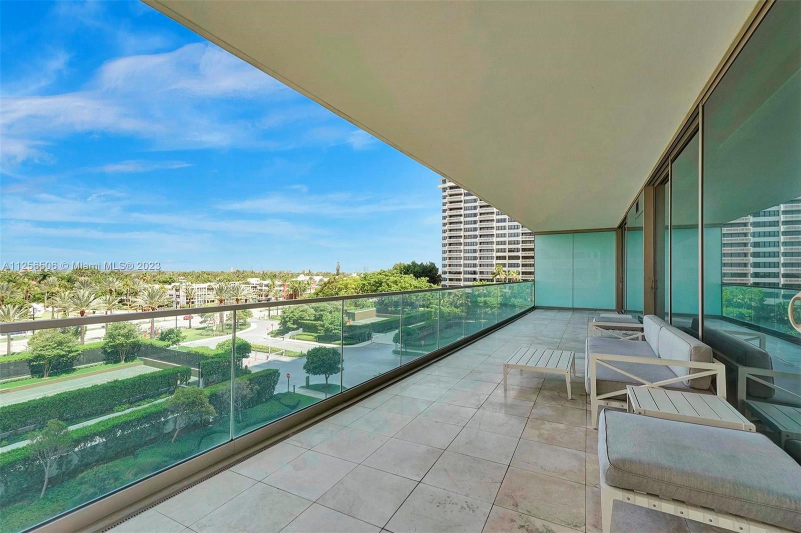 OCEANA BAL HARBOUR - Residential