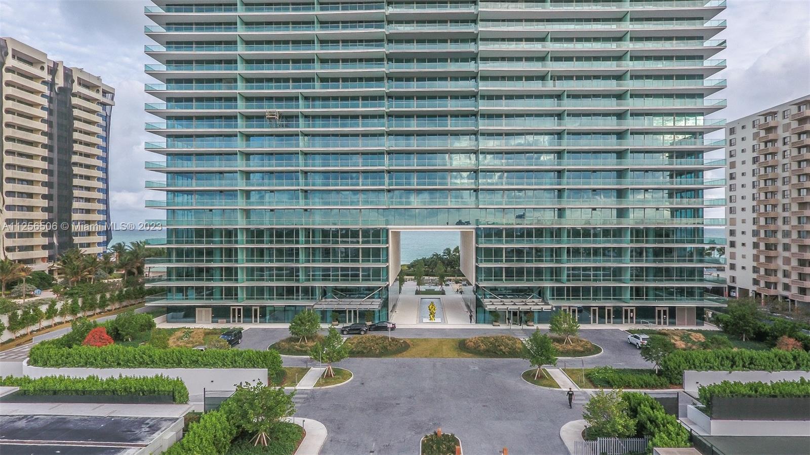 OCEANA BAL HARBOUR - Residential