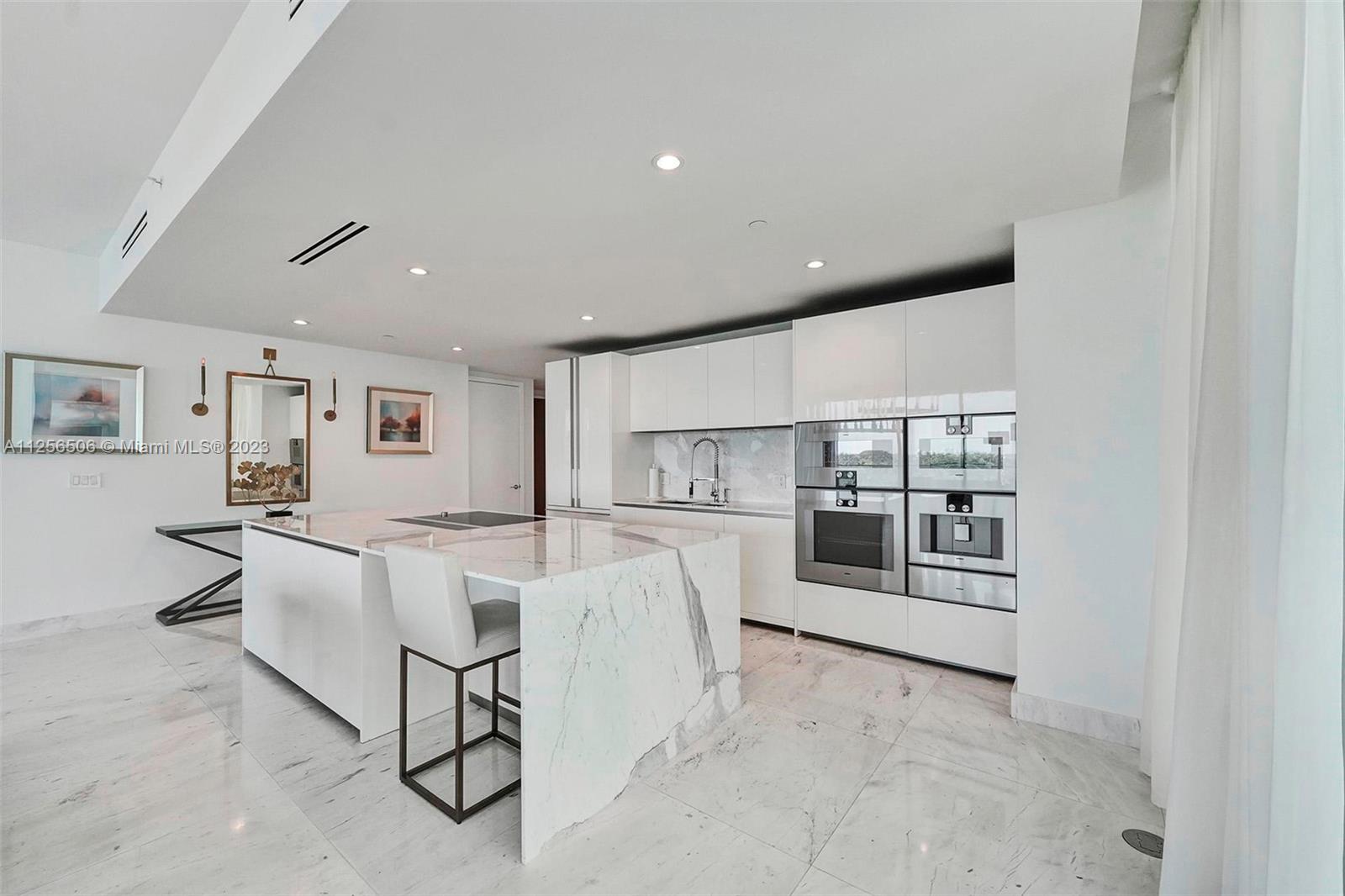 OCEANA BAL HARBOUR - Residential