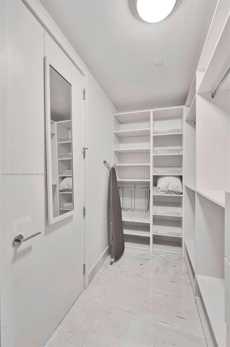 OCEANA BAL HARBOUR - Residential