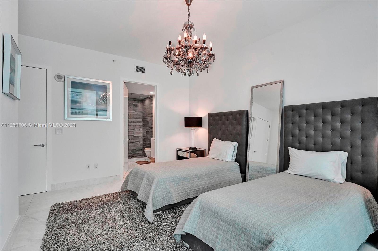 OCEANA BAL HARBOUR - Residential