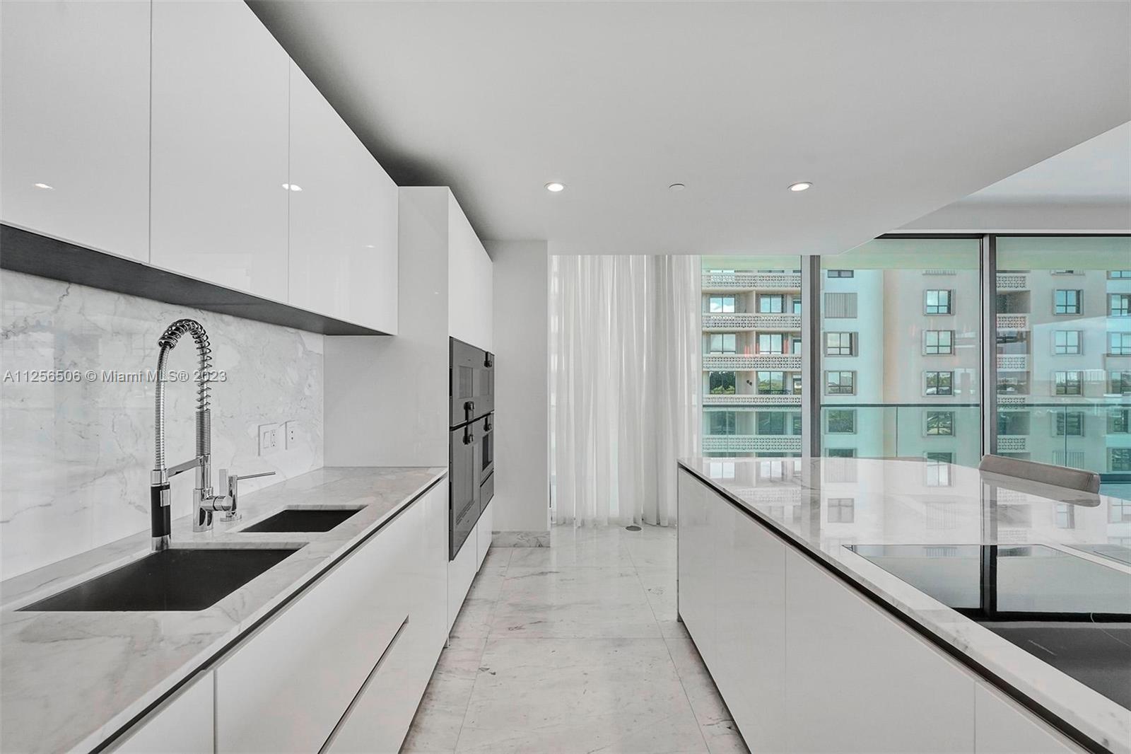 OCEANA BAL HARBOUR - Residential