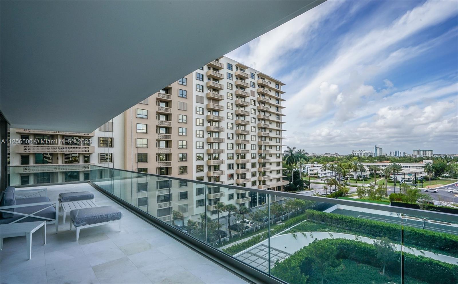 OCEANA BAL HARBOUR - Residential