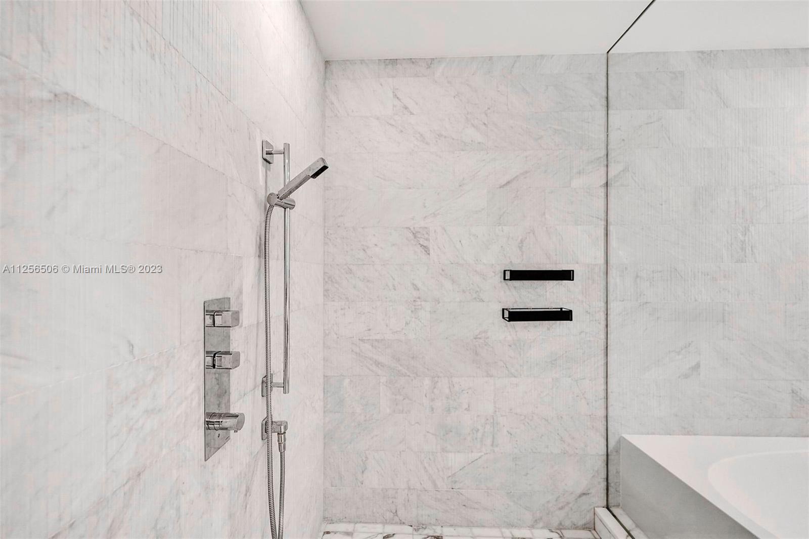 OCEANA BAL HARBOUR - Residential