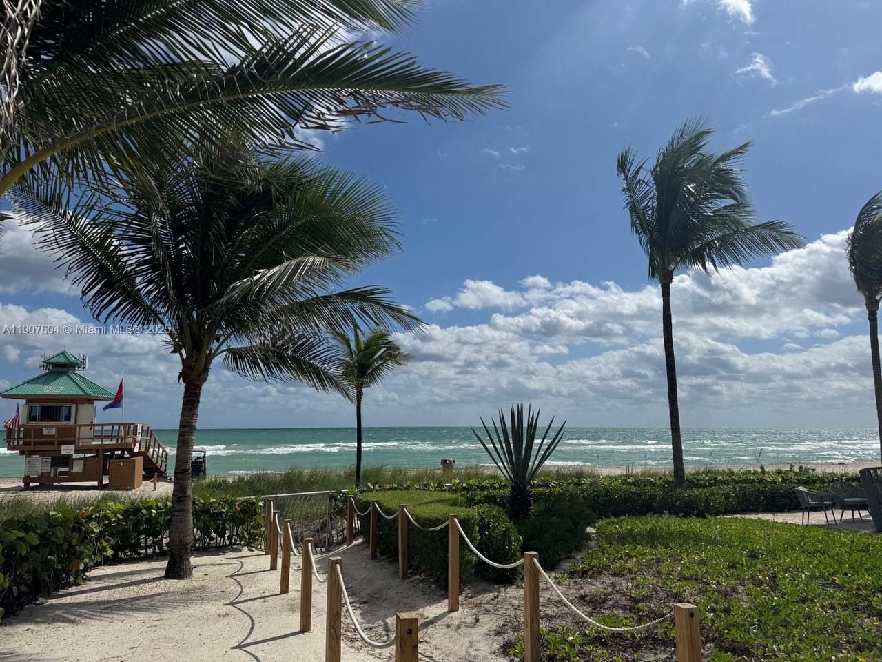 TRUMP ROYALE CONDO - Residential