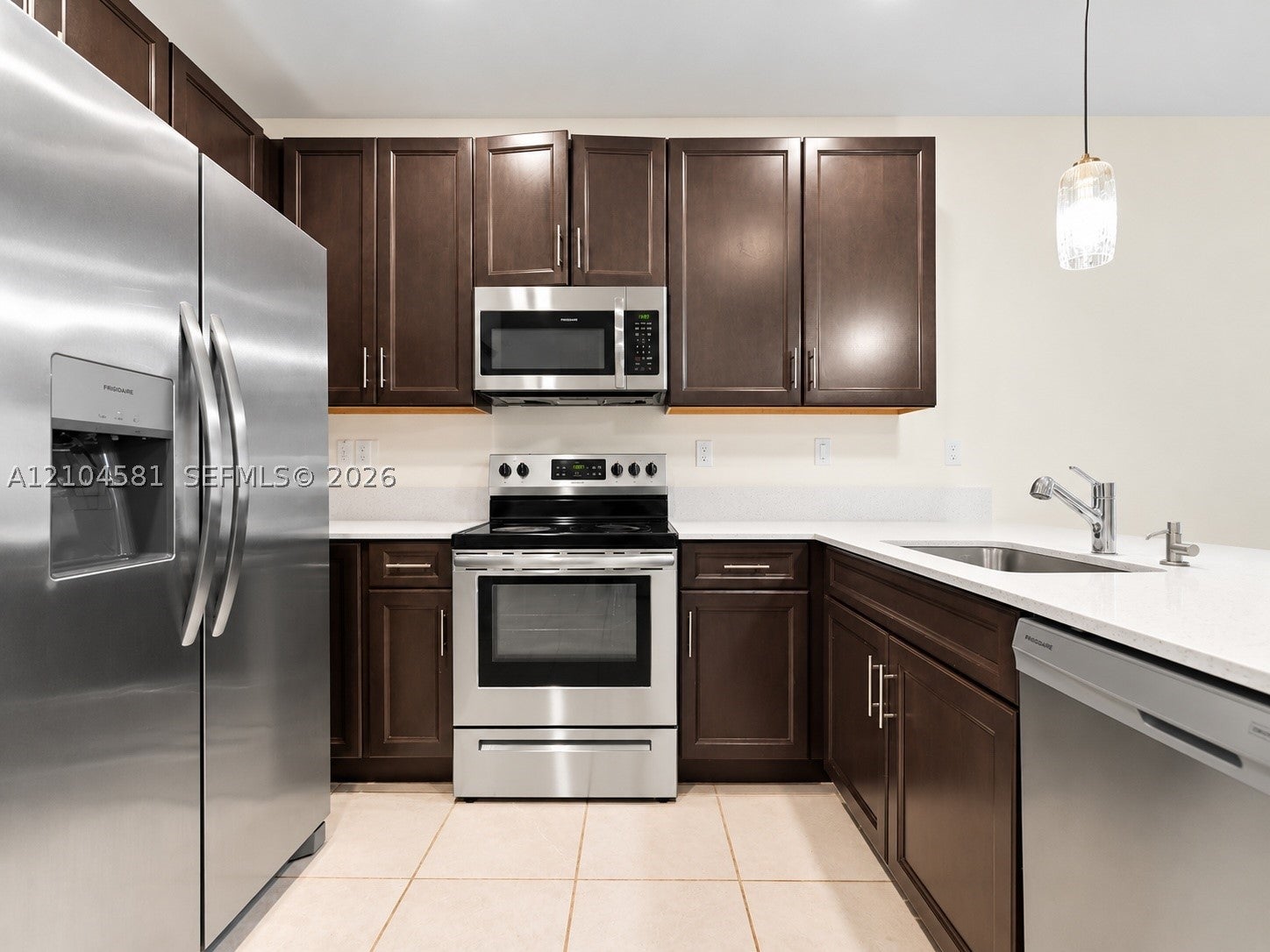 1108 SE 26th Ter